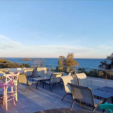 Domaine De L'ile D'or Сasa de vacaciones