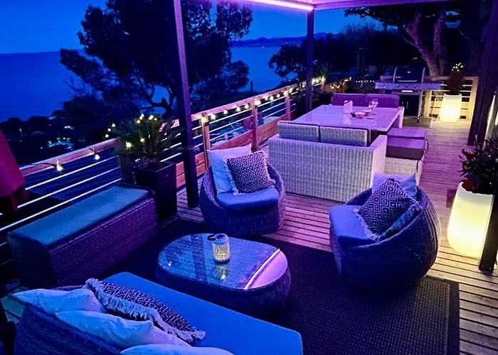 Domaine De L'ile D'or Сasa de vacaciones *