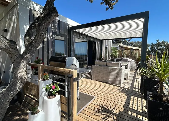 Domaine De L'ile D'or *